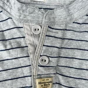 Abercrombie & Fitch long sleeve Henley, gray with navy stripes, men's XL